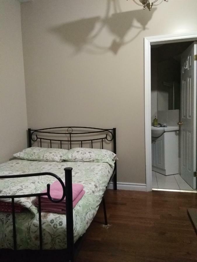 Convention Travelers Home Toronto Zewnętrze zdjęcie